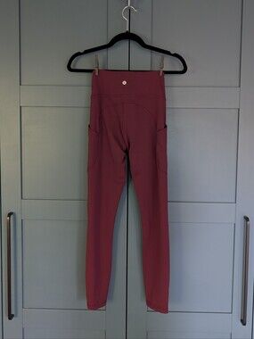 Lululemon High-Rise Side Pocket Leggings | Size 4 | Wine Burgundy